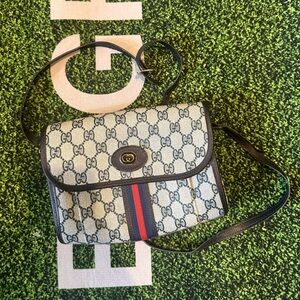 GUCCI GG Canvas Sherry Line Shoulder Crossbody
Bag Gray Red Navy Grey